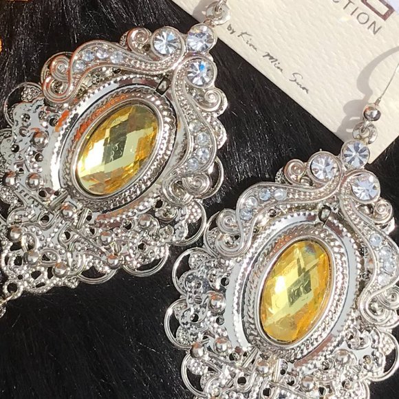 Boho Earrings Gypsy Crystal Sparkle Drop Dangles Silvertone Bohemian Dressy NWT - Picture 2 of 3